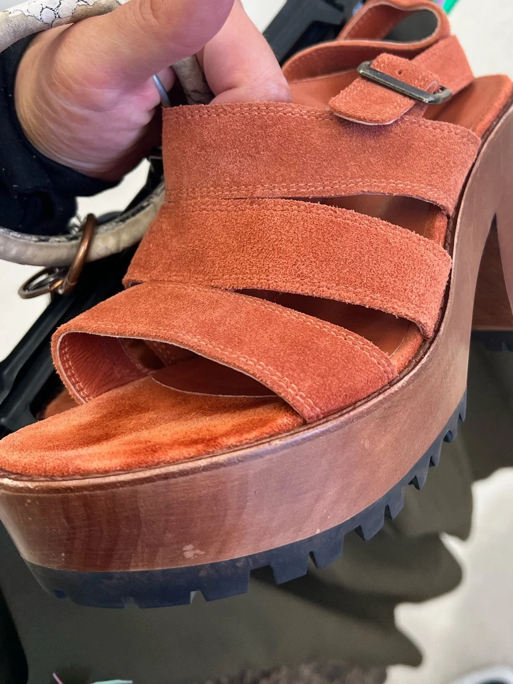 Steve Madden Rust Suede Platform Sandal